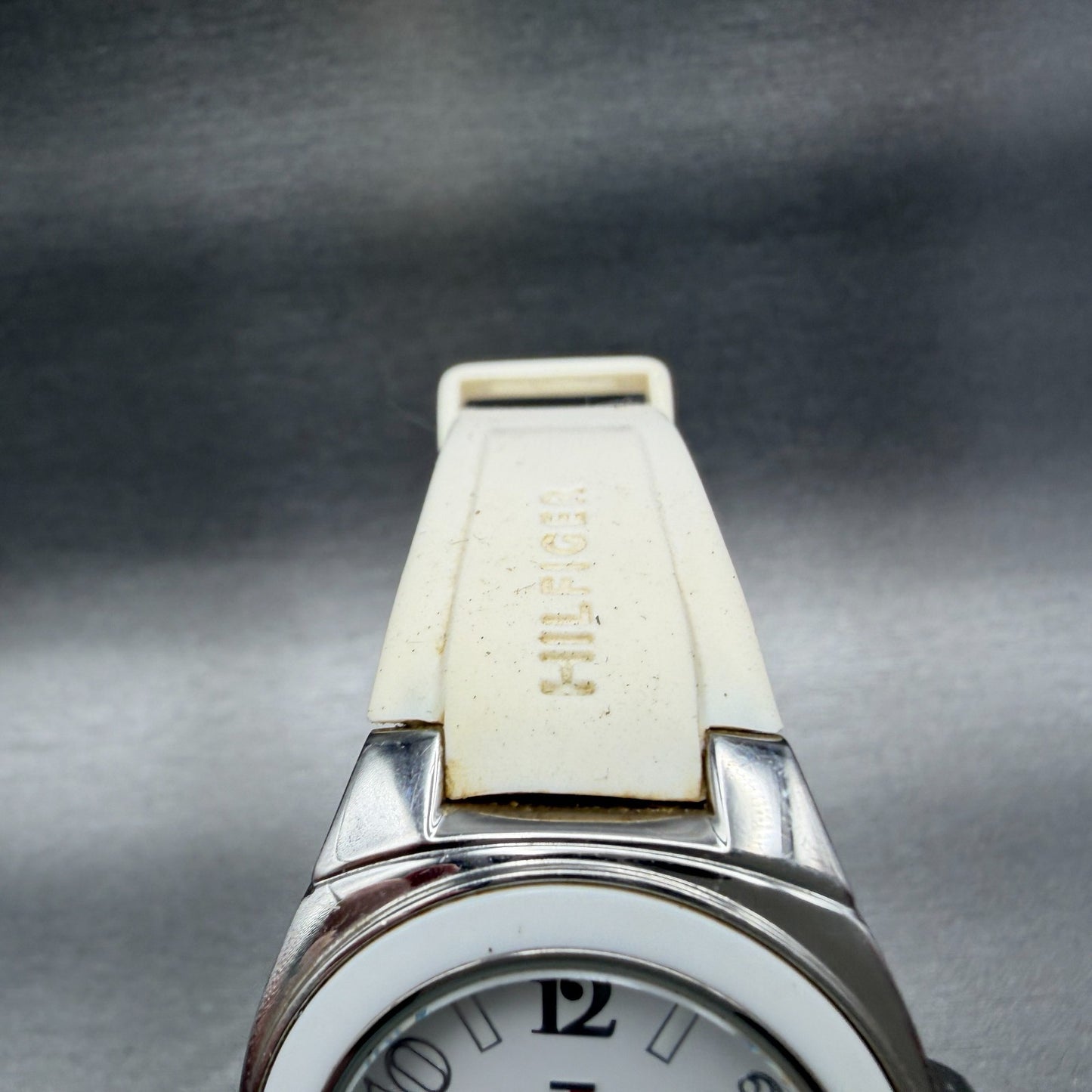 Tommy Hilfiger Watch Women 34mm White Dial Silver Tone Date Round New Battery4