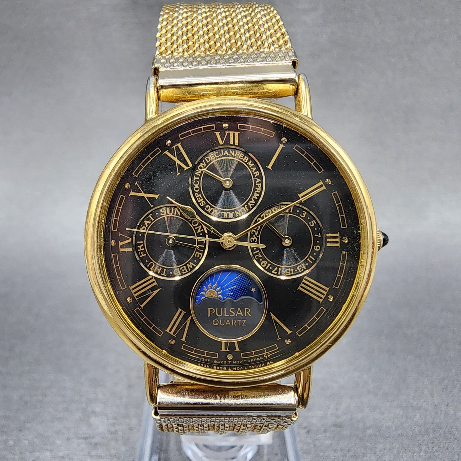 Pulsar Sun Moon Watch Men 32mm Black Dial Gold Tone Daydate Month New Battery0