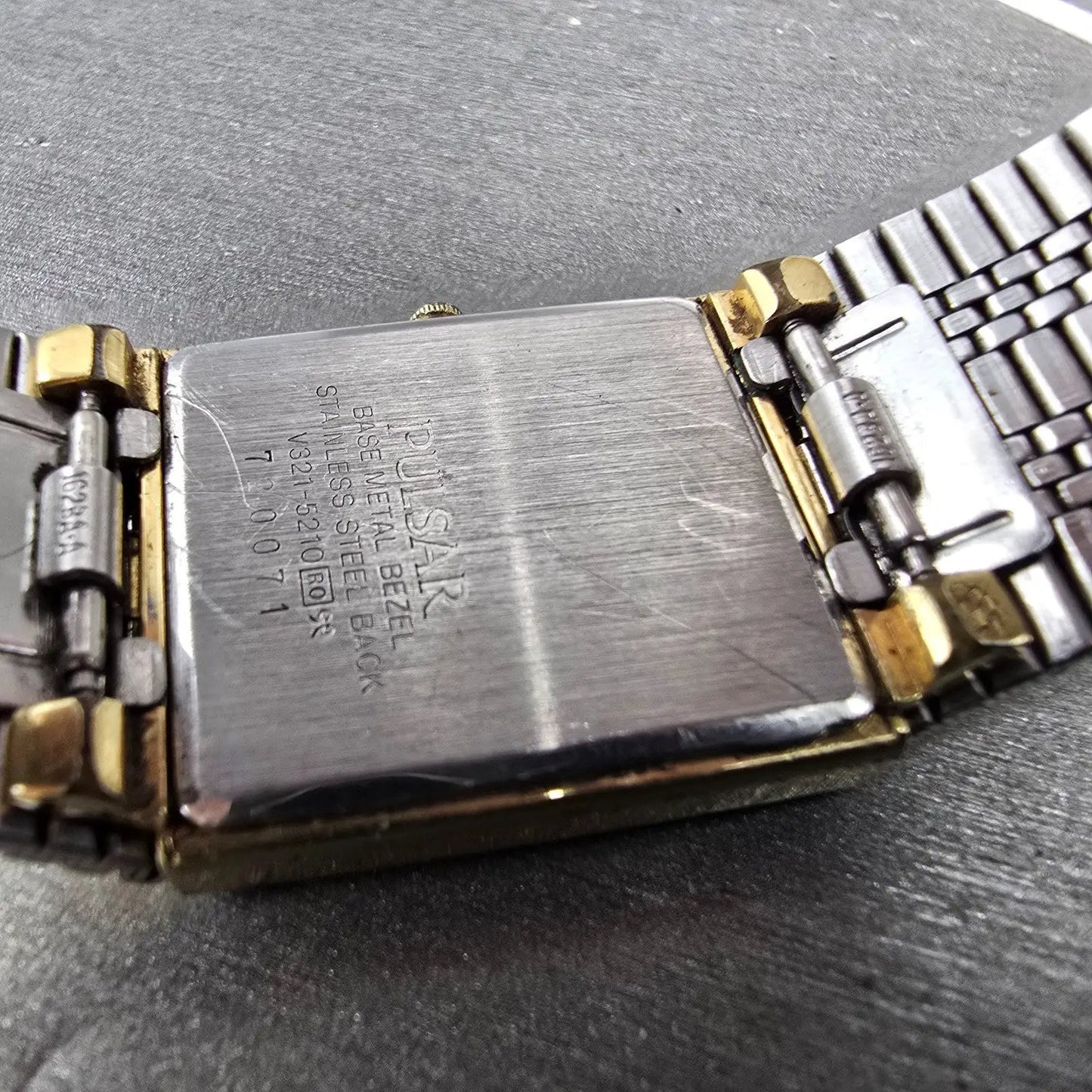 Seiko Pulsar Tank Watch Men 25mm Champagne Dial Gold Tone V321-5210 New Battery9