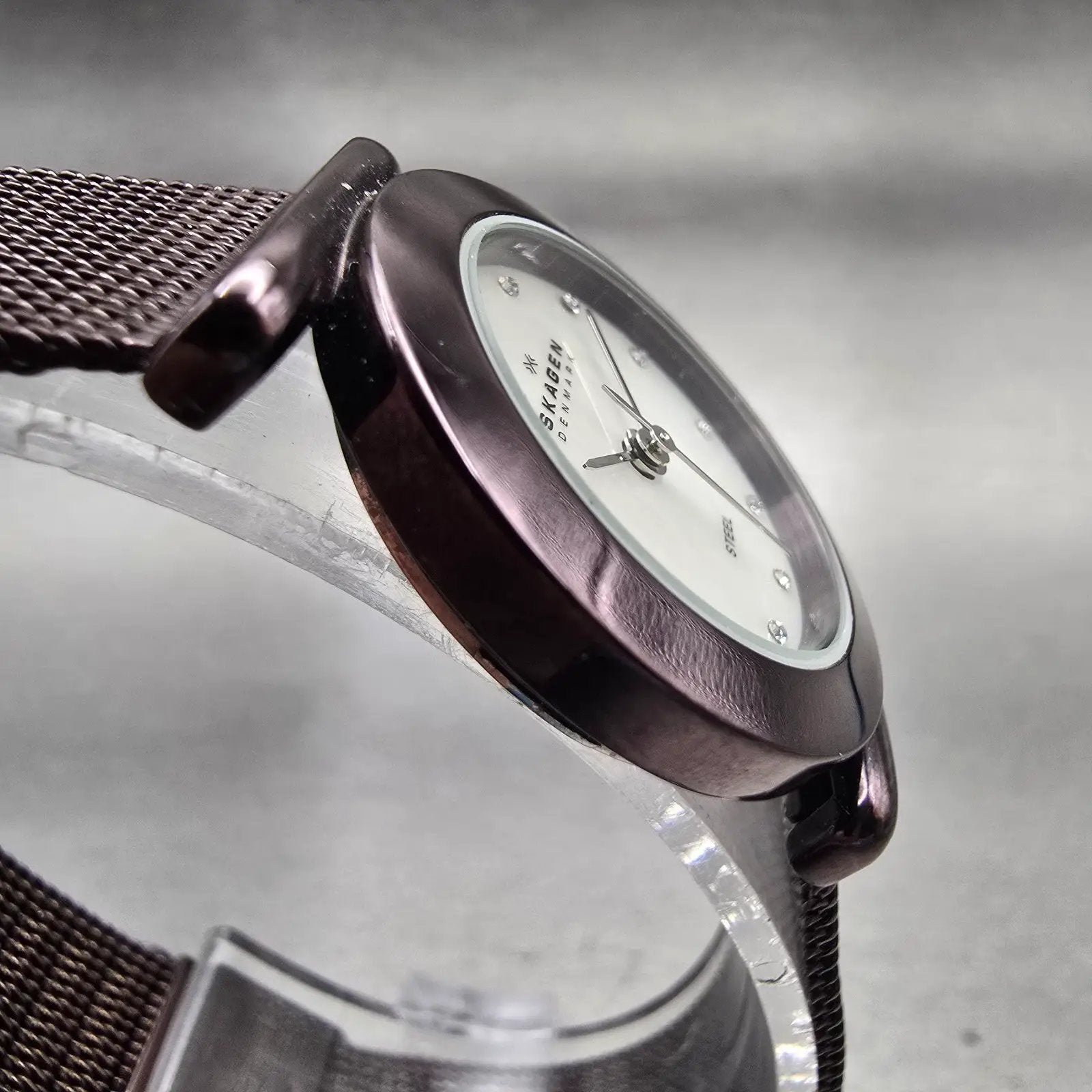 Skagen Watch Women 25mm MOP Dial Brown Tone Round Mesh Band 107SMMD New Batteryt3