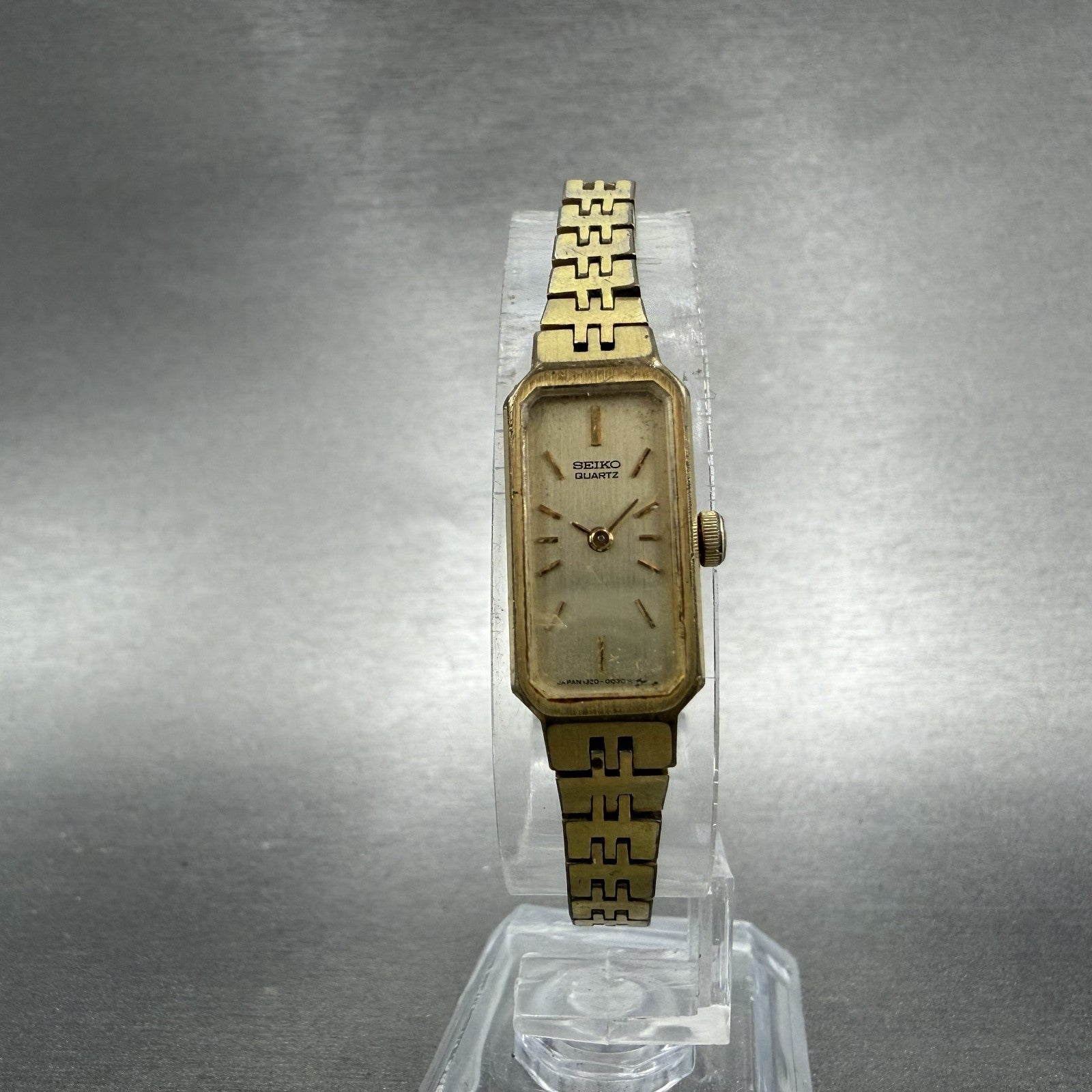 Seiko Watch Women 12mm Champagne Dial Gold Tone 1320-5029 New Battery Vintage5