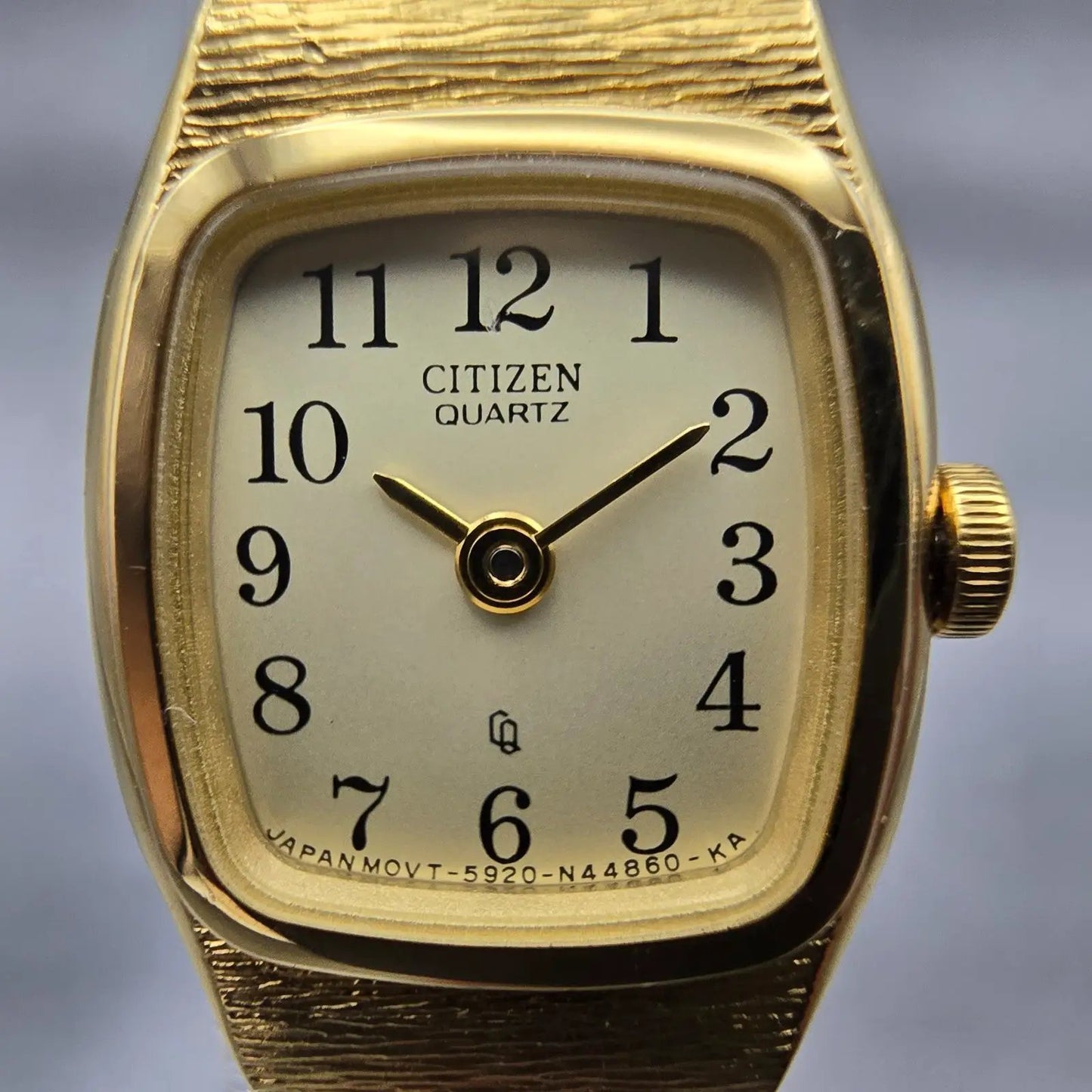 Citizen CQ Watch Women 16mm Champagne Dial Gold Tone Oval 5920-S50150 New Batt1