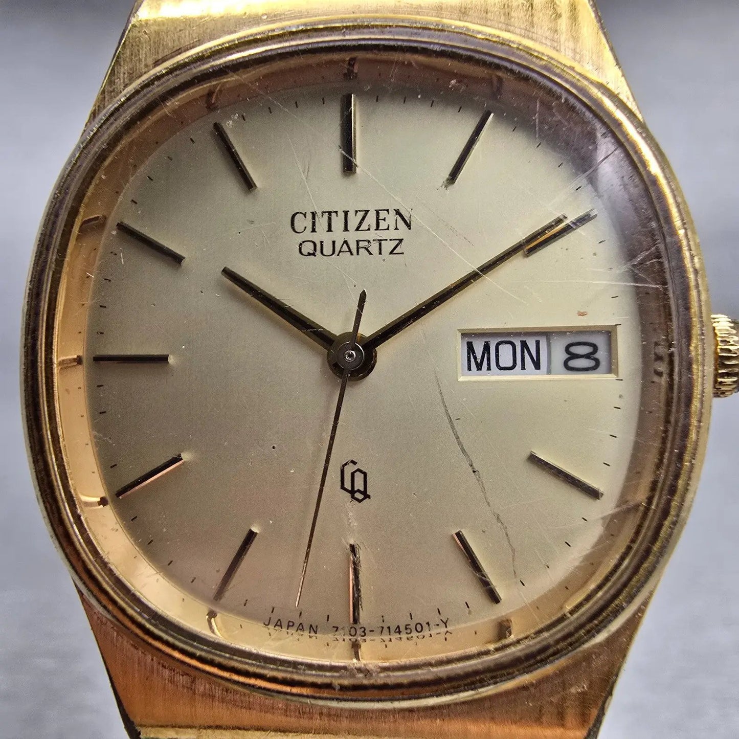 Citizen CQ Watch Men 31mm Champagne Dial Gold Tone Daydate 4-711521 New Battery1