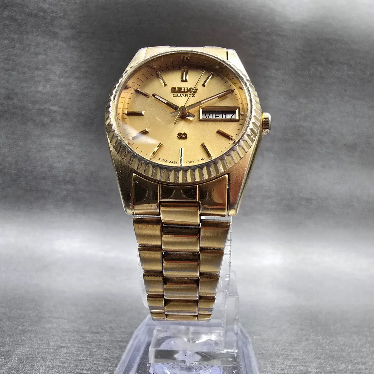 Seiko SQ Watch Women 23mm Gold Dial Gold Daydate Round 2A23-0039 New Battery JP25