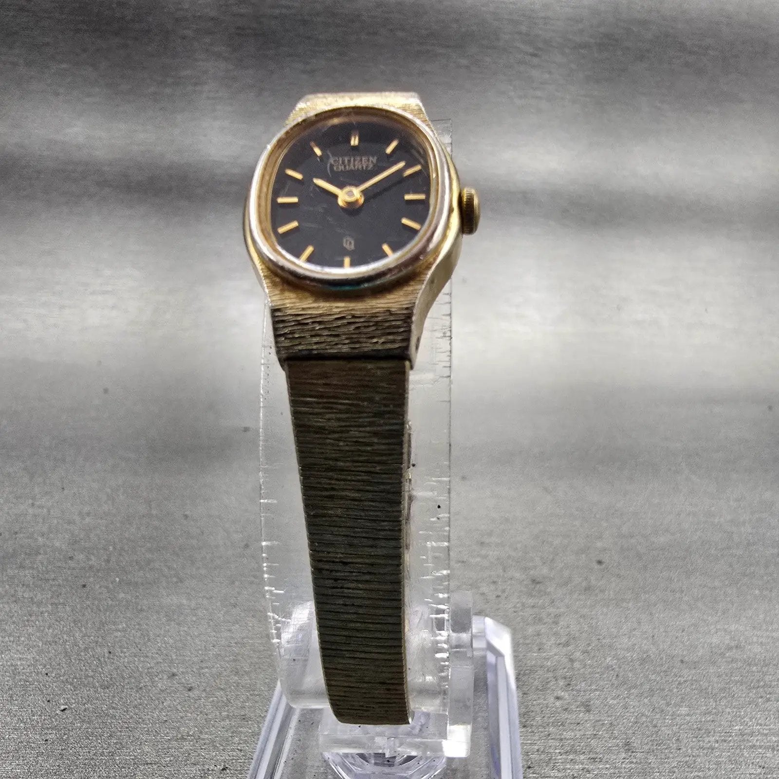 Citizen CQ Watch Women 17mm Black Dial Gold Tone Oval 5920-S49615 New Battery5
