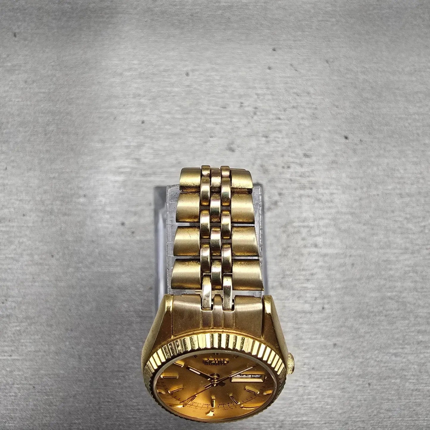 Seiko Watch Women 24mm Gold Dial Gold Tone Daydate Round 7N83-0049 New Battery4