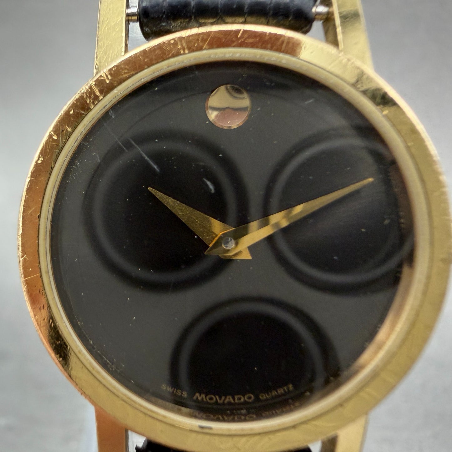 Movado Museum Watch Women 25mm Black Dial Gold Tone Round 87.A1.832 New BatteryK1