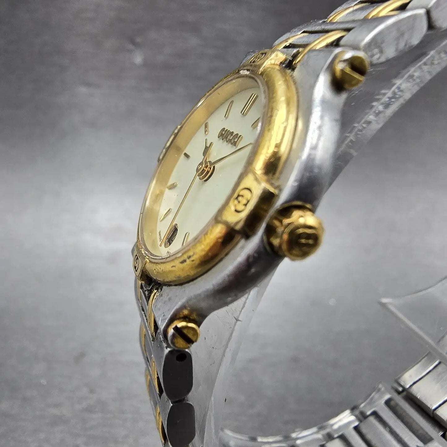 Gucci 9000L Watch Women 25mm Cream Dial Two Tone Date Round New Battery2