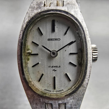 Seiko Watch Women 17mm Silver Dial Silver Tone Oval 17-7100 Vintage Works1
