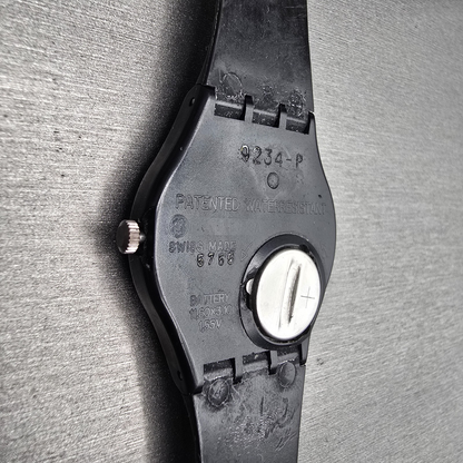 Swatch Color Window Watch Men 34mm Black Dial Black Tone Round GB715 New Battery12