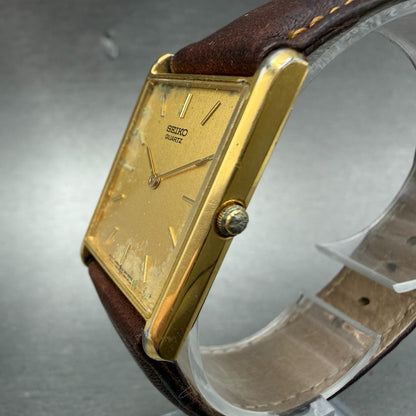 Seiko Tank Watch Men 25mm Champagne Dial Gold Tone Rectangle 5y30-5069 New BattH2