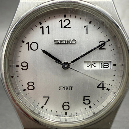 Seiko Spirit Watch Men 35mm Silver Dial Silver Tone Daydate 7N43-7180 NewBattery1