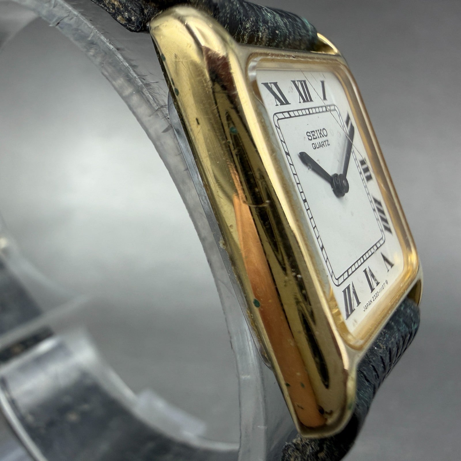 Seiko Tank Watch Women 22mm White Dial Gold Tone Rectangle 2320-5649 New Batt AB3