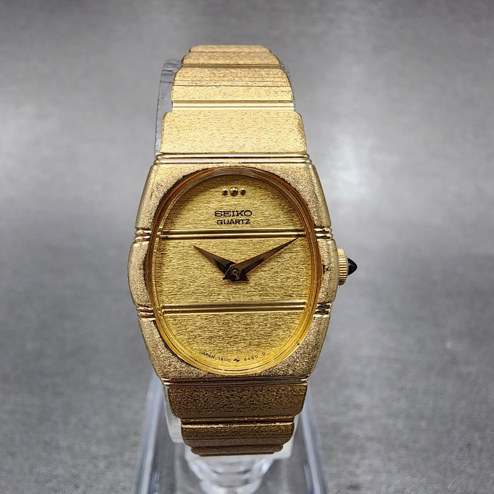 Seiko Watch Women 19mm Gold Dial Gold Tone Oval 14008519 New Battery0