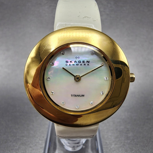 Skagen Watch Women 31mm MOP Dial Gold Tone Titanium Round 569STGLW New Battery