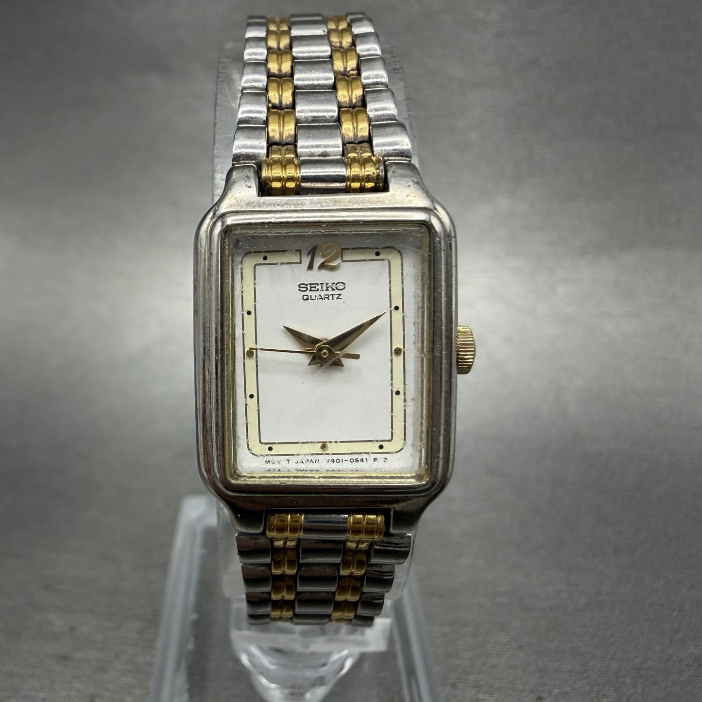 Seiko Tank Watch Women 18mm White Dial Two Tone Rectangle V401-5129 New Batt MNO0