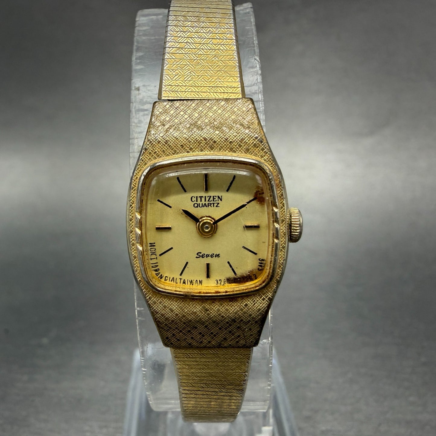 Citizen Seven Watch Women 16mm Champagne Dial Gold Tone 3220-949633 New Battery0