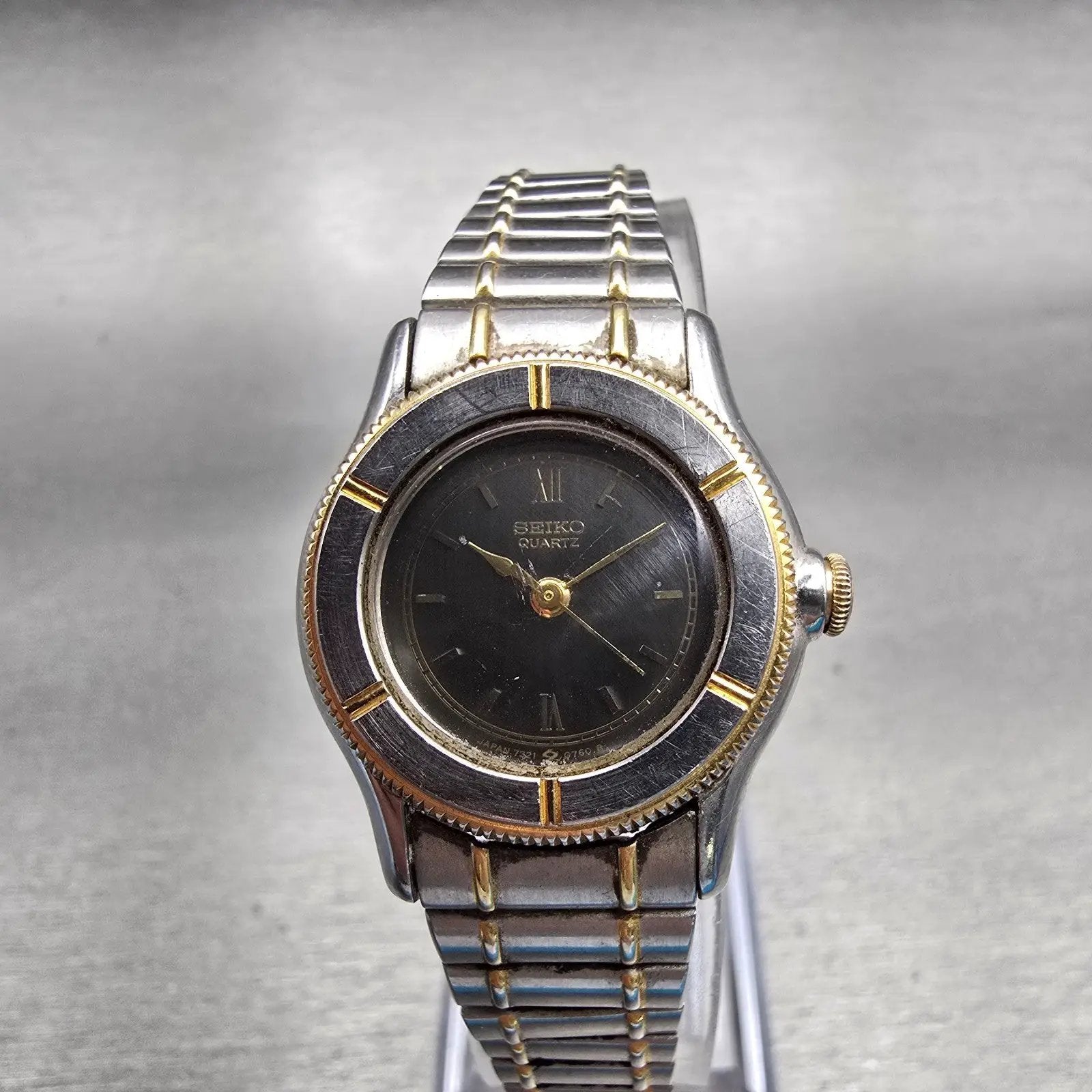 Seiko Watch Women 24mm Gray Dial Two Tone Round 7321-0150 New Battery Vintage0
