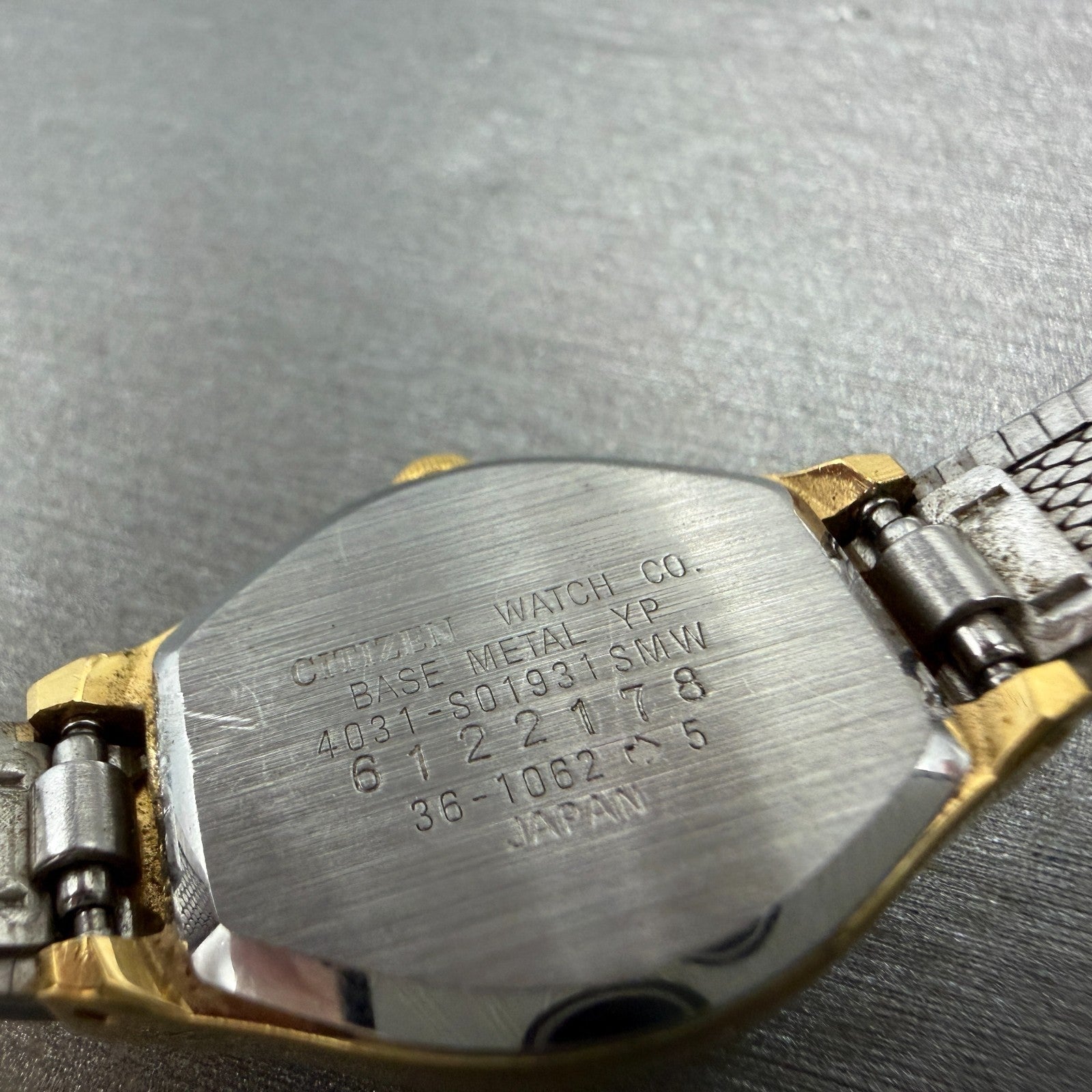 Citizen CQ Watch Women 19mm Gold Dial Gold Tone Square 4031-S01931 New Battery9
