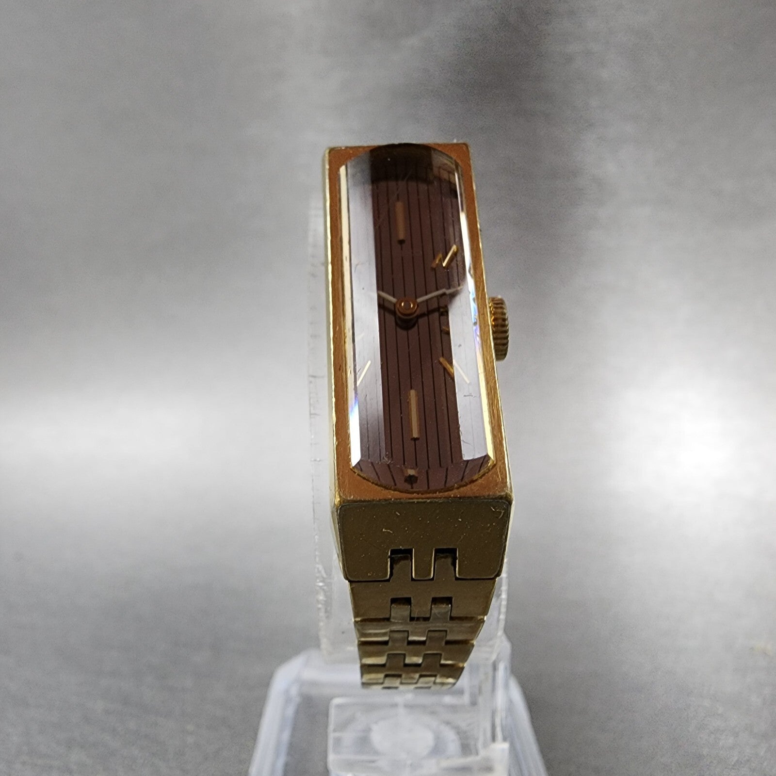 Seiko Tank Watch Women 13mm Silver Dial Gold Tone Rectangle Manual Wind Runs5