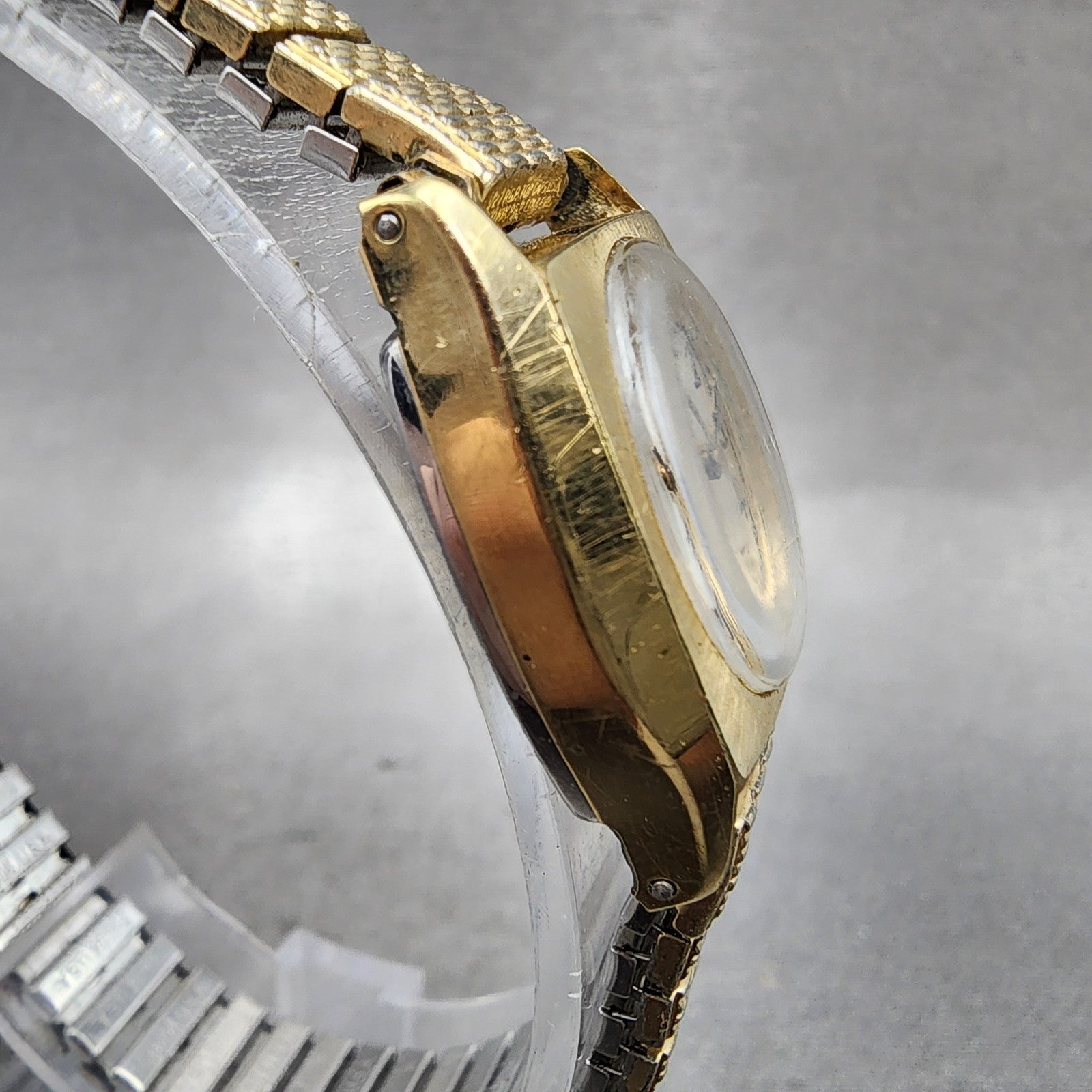 Seiko Watch Women 22mm Silver Dial Gold Tone Rectangle Manual Wind Runs VTG3