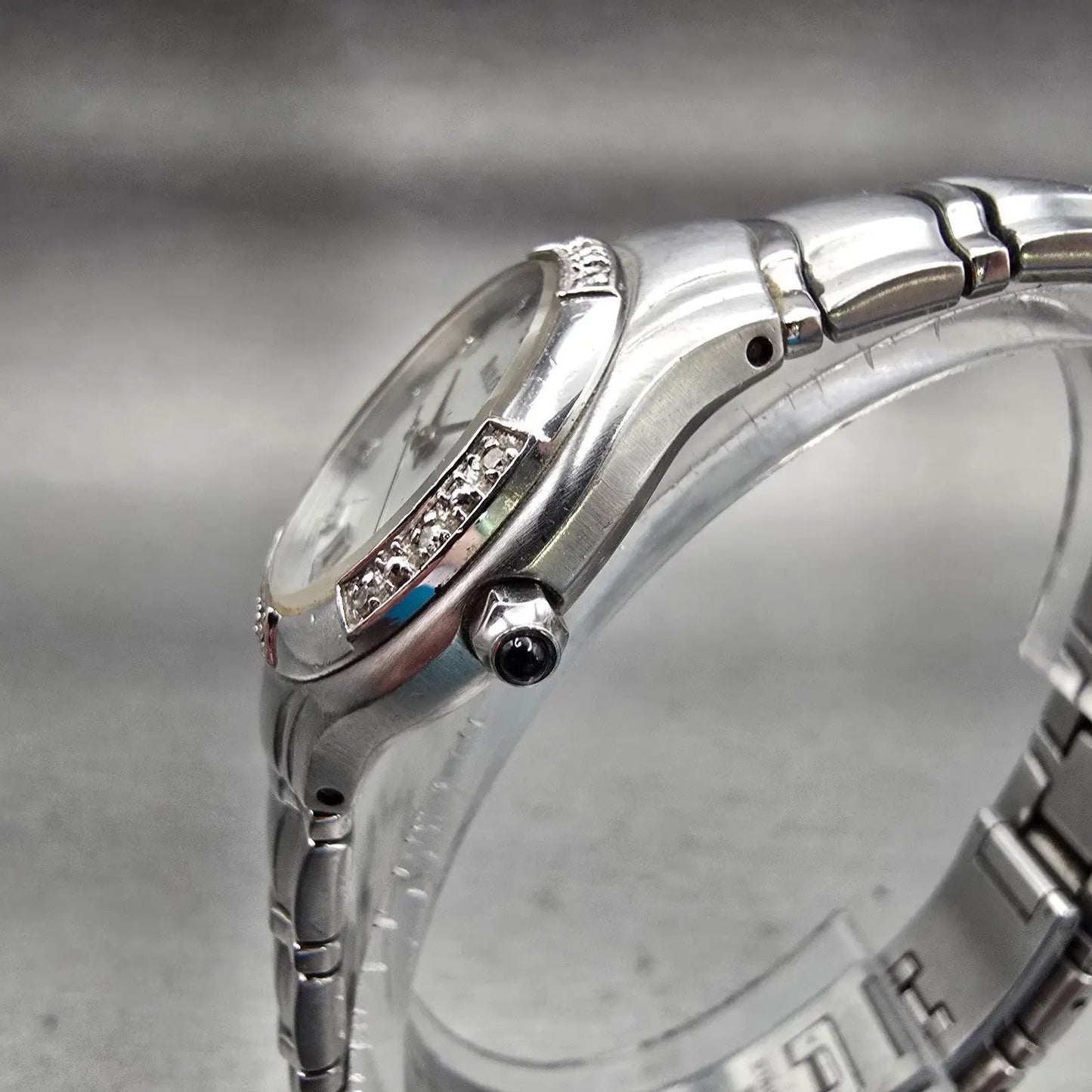 Bulova Watch Women 26mm MOP Dial Silver Tone Date Diamonds Round New Batt 96R101