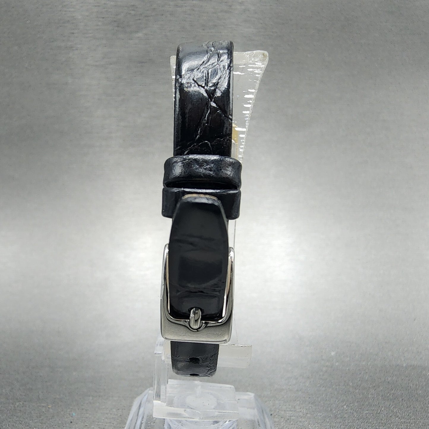Seiko Tank Watch Women 14mm Black Dial Gold Tone Rectangle 1F205A69 New Battery6