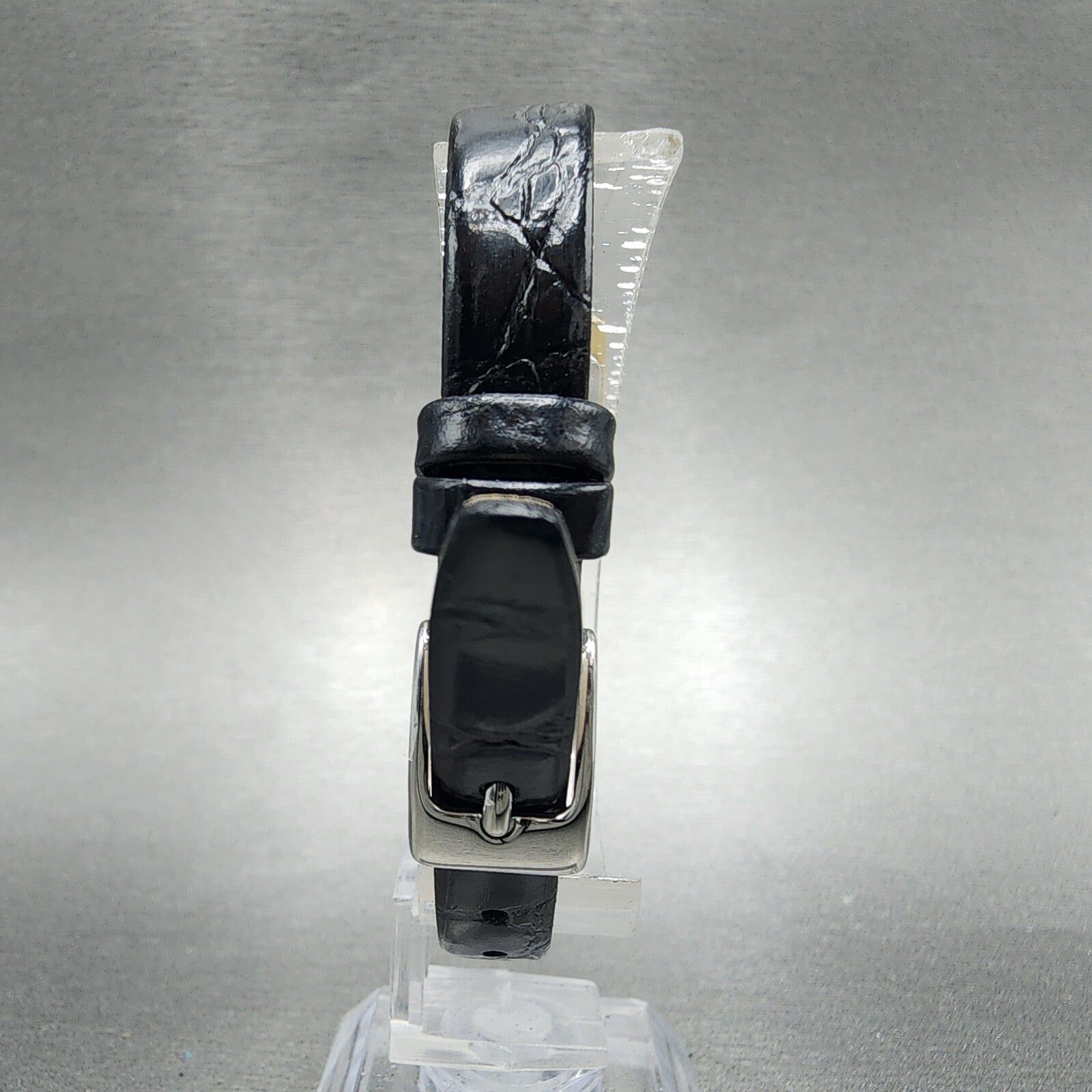 Seiko Tank Watch Women 14mm Black Dial Gold Tone Rectangle 1F205A69 New Battery6