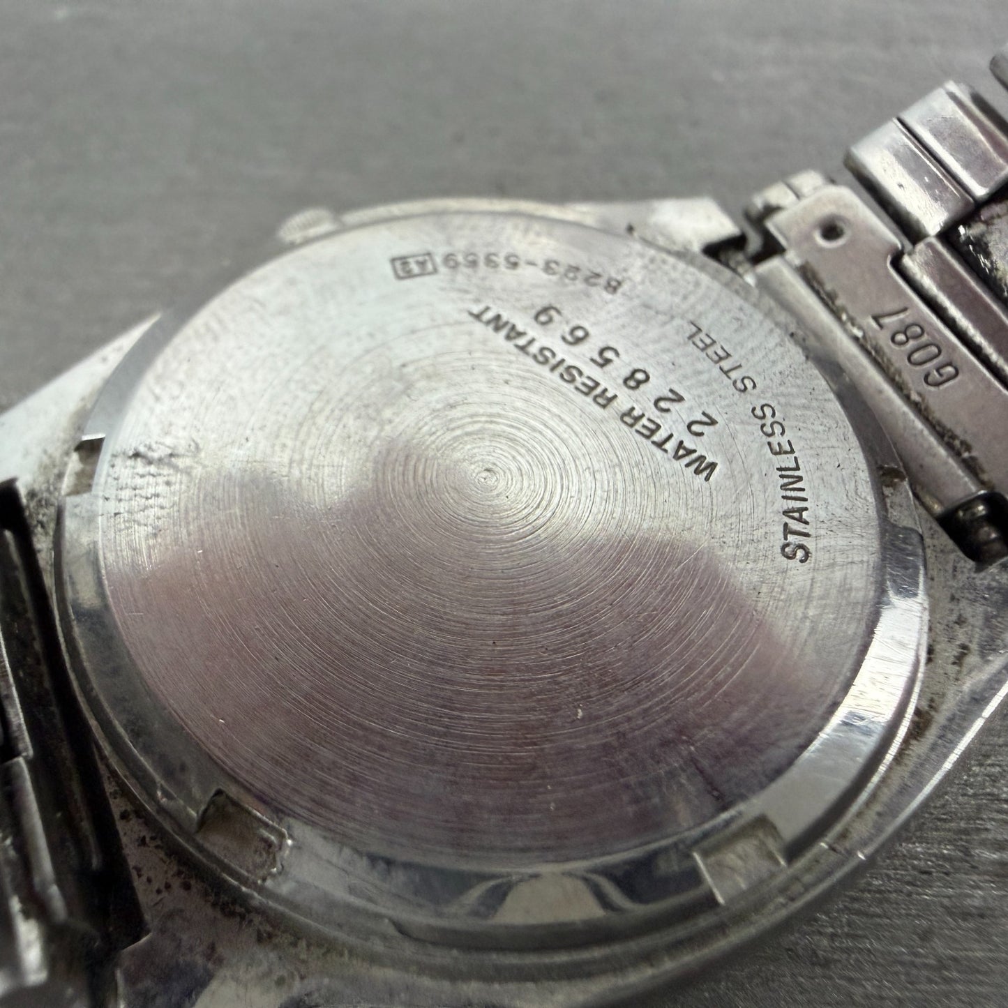Seiko SQ Watch Men 34mm Silver Dial Silver tone Daydate 8223-5359 New Battery9