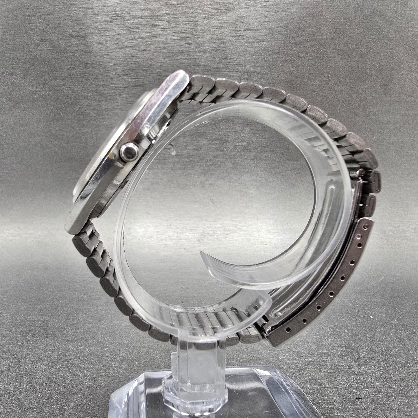 Seiko SQ Watch Men 35mm Silver Dial Silver Tone Date Round 5H22-7A09 PARTS VTG6