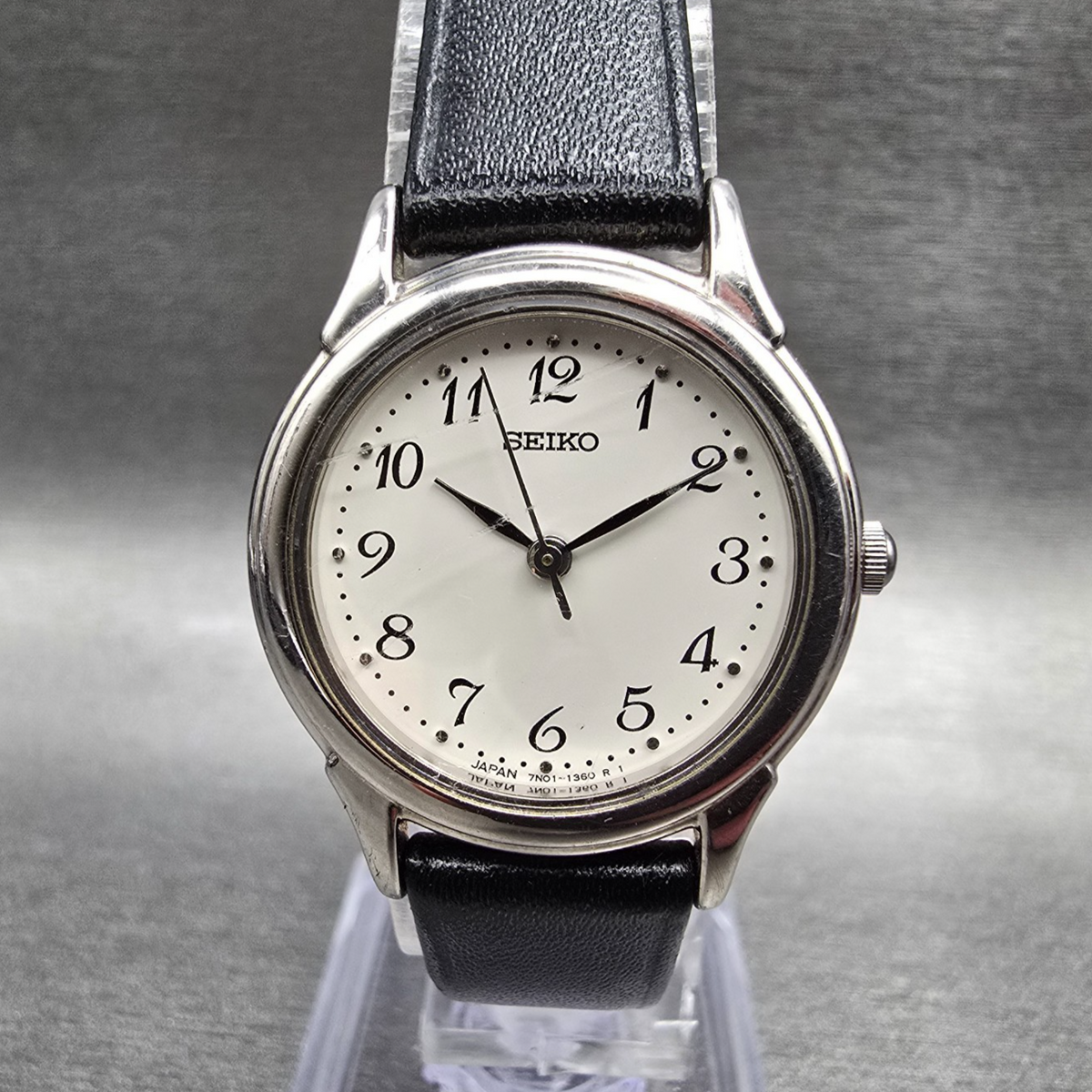 Seiko Watch Women 25mm White Dial Silver Tone Round 7N01-6880 New Battery0
