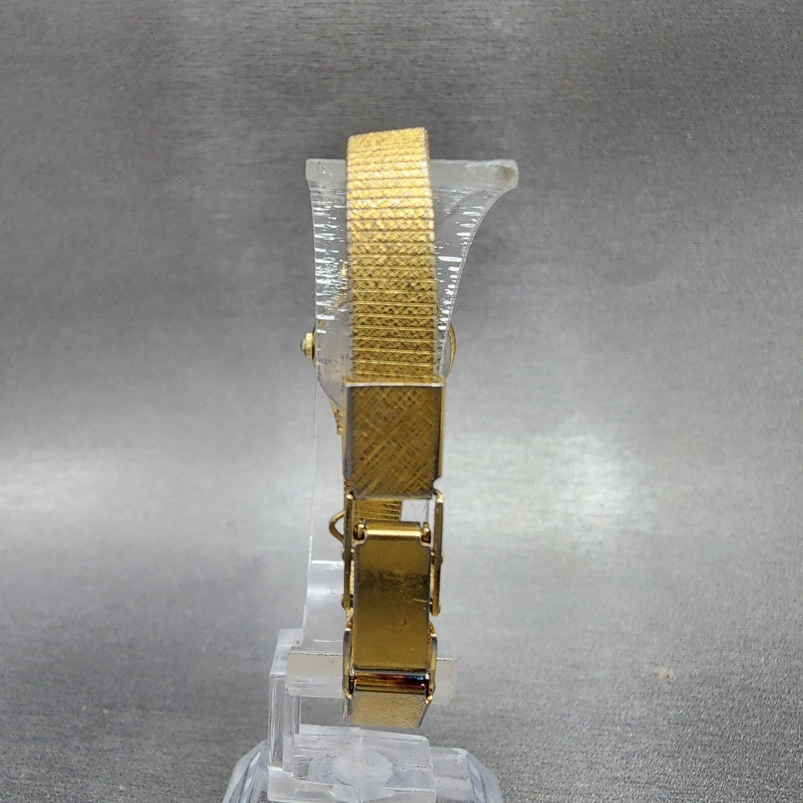 Seiko Watch Women 19mm Gold Dial Gold Tone Round 2P210A79 New Battery VTG7