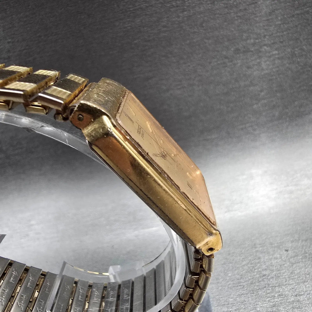 Seiko Tank Watch Men 25mm Gold Dial Gold Date Rectangle 5Y32-5129 New Battery3