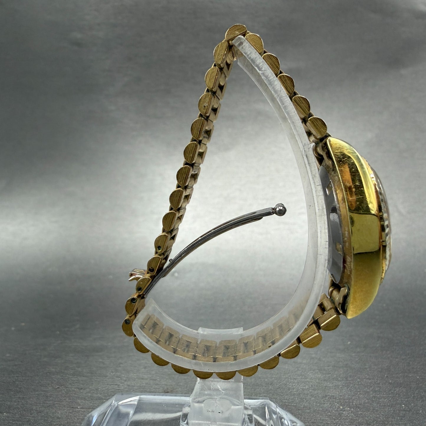 Bulova Super Seville Date Just Watch Women 26mm Gold Dial Gold Tone Automatic KL8