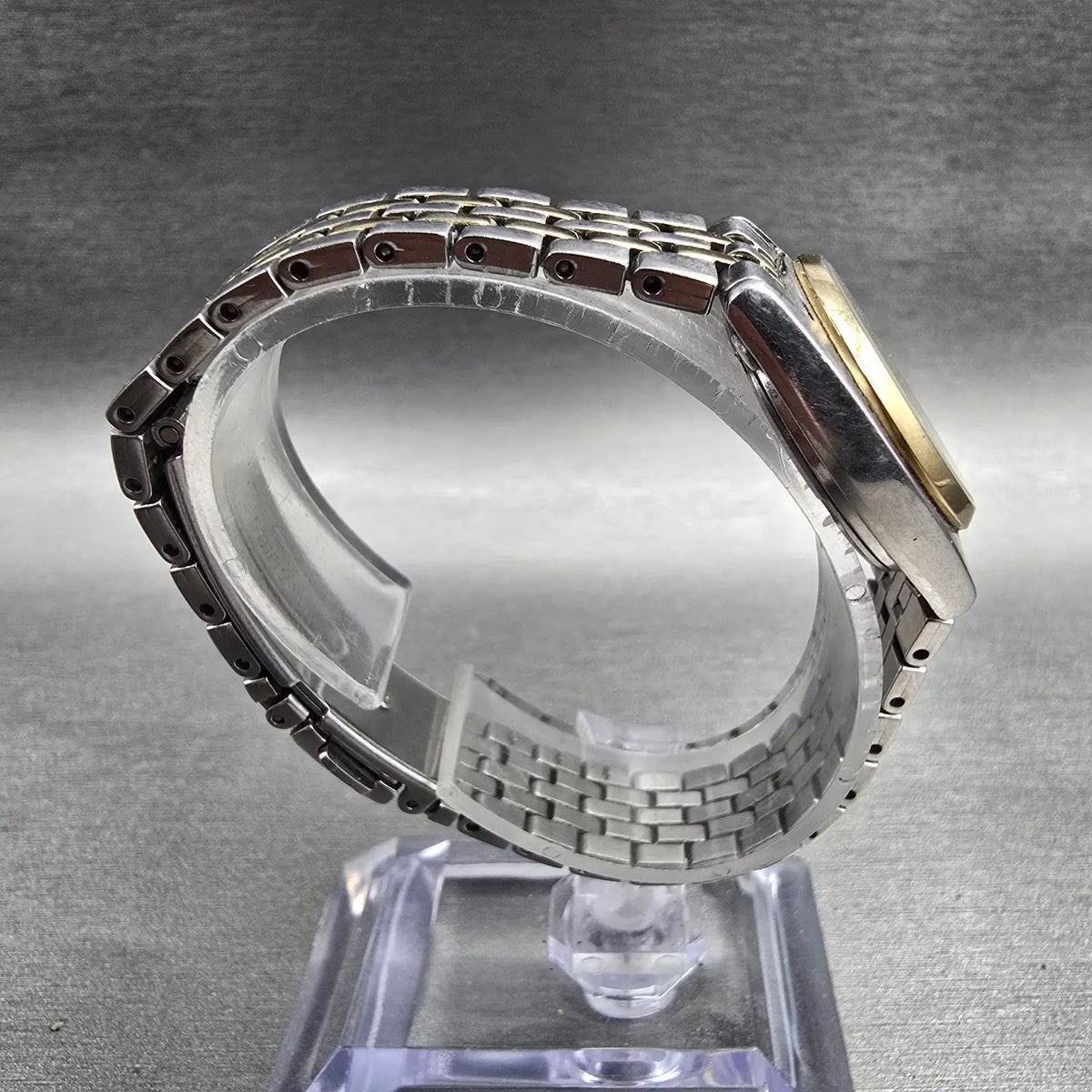 Seiko Watch Women 24mm White Dial Two Tone Daydate Round 7N83-0011 New Battery 08