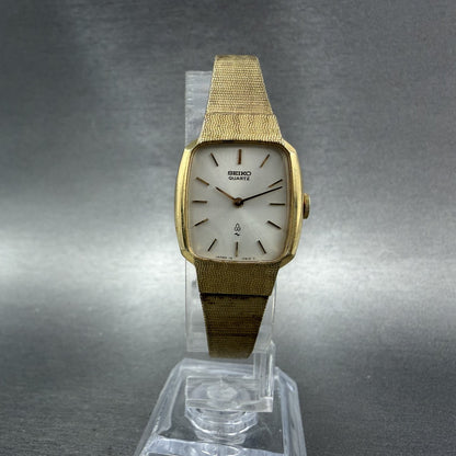 Seiko Watch Women 20mm Silver Dial Gold Tone Rectangle 16-5320 New Battery5