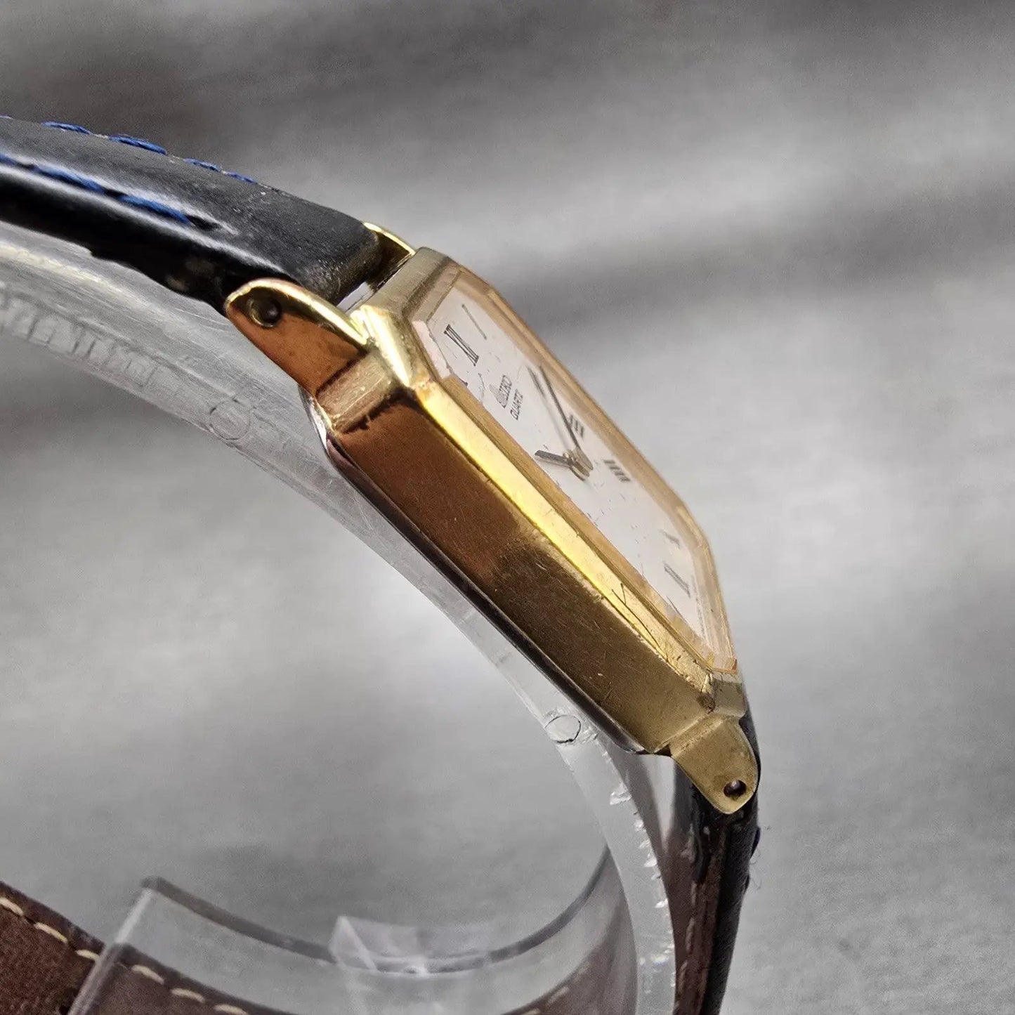 Seiko Tank Watch Women 18mm White Dial Gold Tone Rectangle 2C20-6500 New Battery3