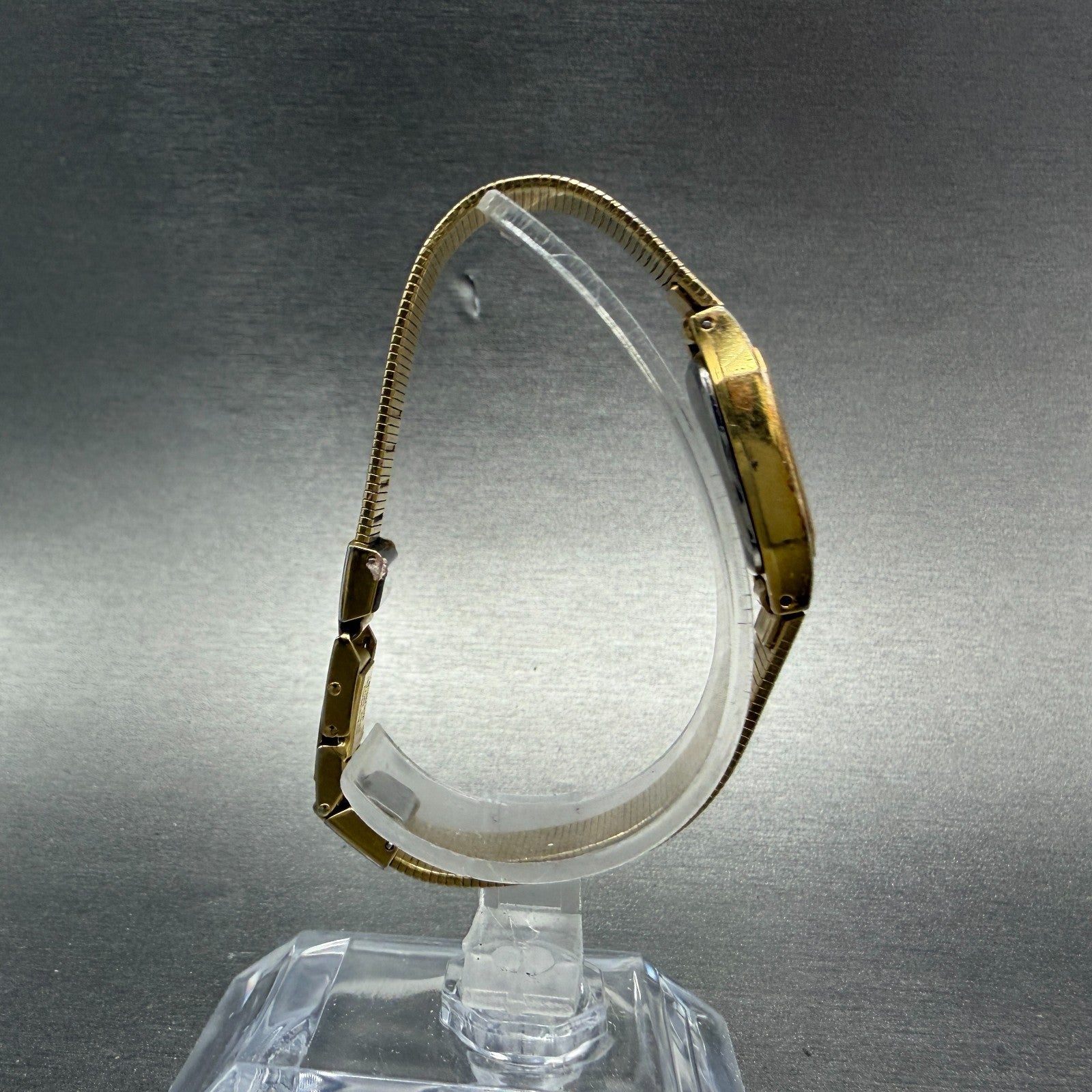 Seiko Tank Watch Women 17mm Champagne Dial Gold Tone 2P21-5080 New Battery8