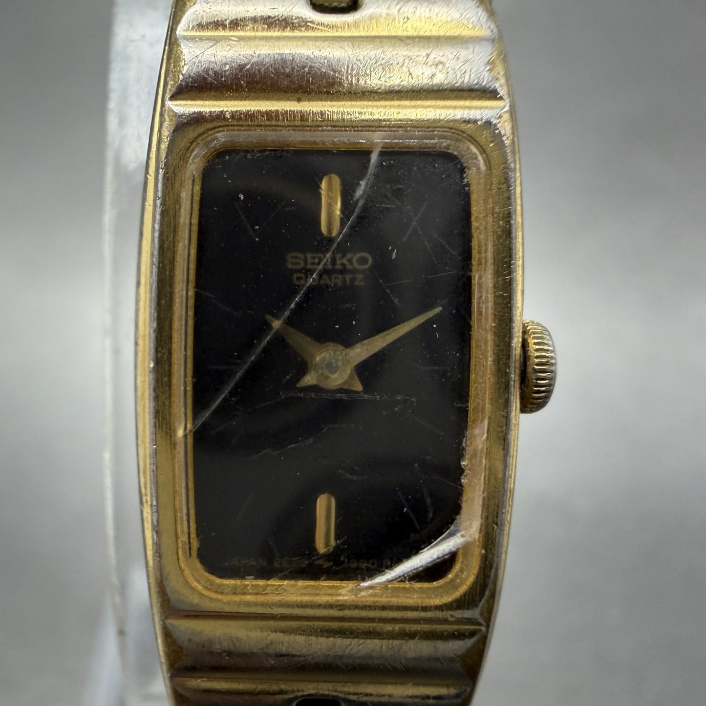 Seiko Tank Watch Women 13mm Black Dial Gold Tone Rectangle 2E206579 New Battery1