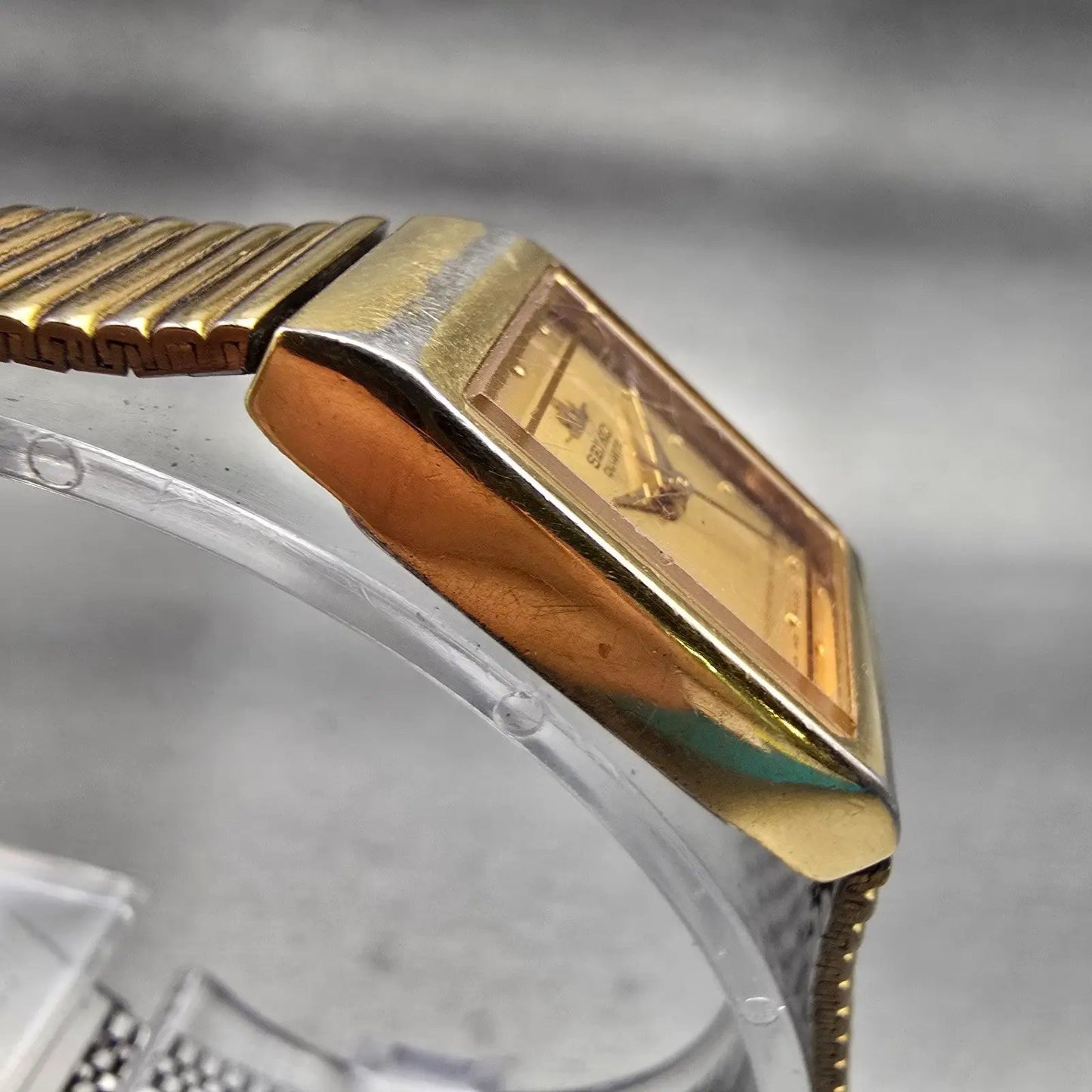 Seiko Watch Women 16mm Gold Dial Gold Tone Rectangle 1N01-5A00 New Battery VTG3