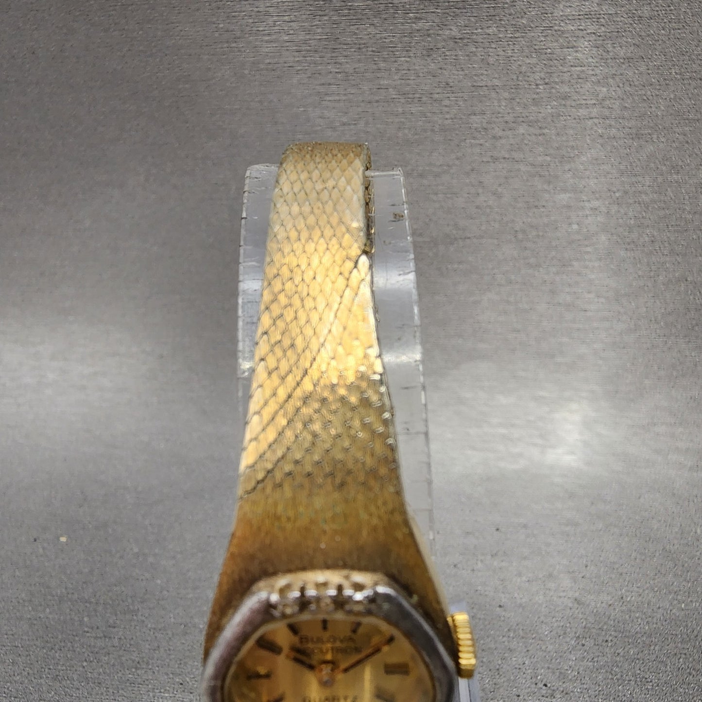 Bulova Accutron Watch Women 18mm Gold Dial Gold Tone Diamond Bezel New Battery4