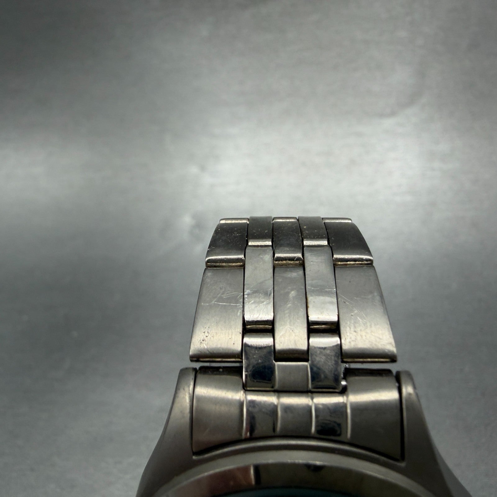 Seiko Alba Watch Men 35mm Blue Dial Titanium Round V501-0BP0 New Battery VTG4