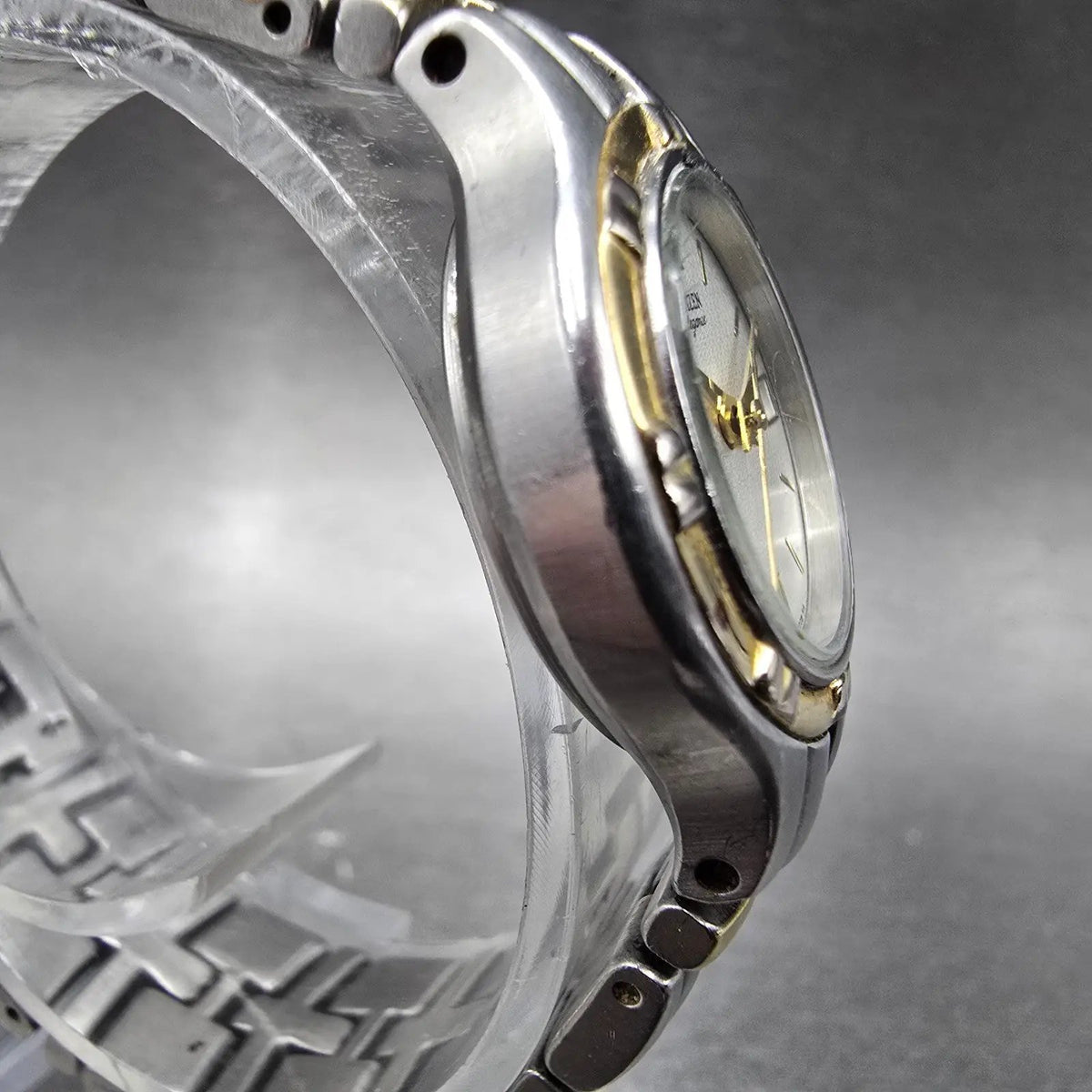 Citizen Elegance Watch Women 25mm Silver Dial Two Tone Date 6010-H04538 New Batt3