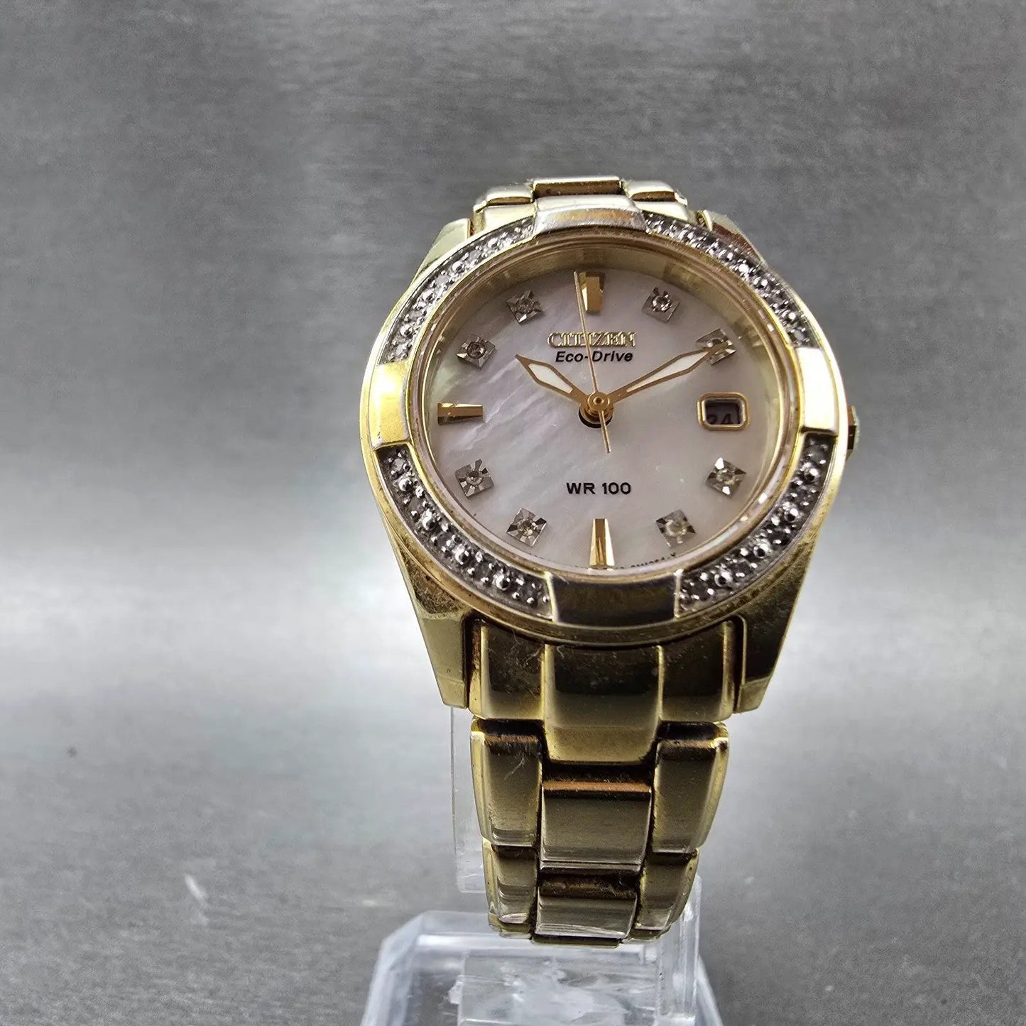 Citizen Eco-Drive Watch Women 26mm MOP Dial Gold Tone Date E013-S076404 Runs5