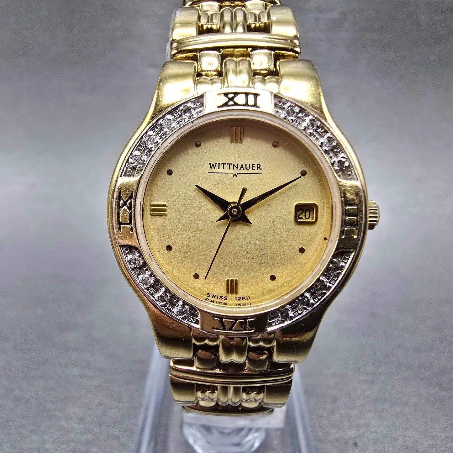 Wittnauer Watch Women 25mm Champagne Dial Gold Tone Date Round 12R11 New Battery0