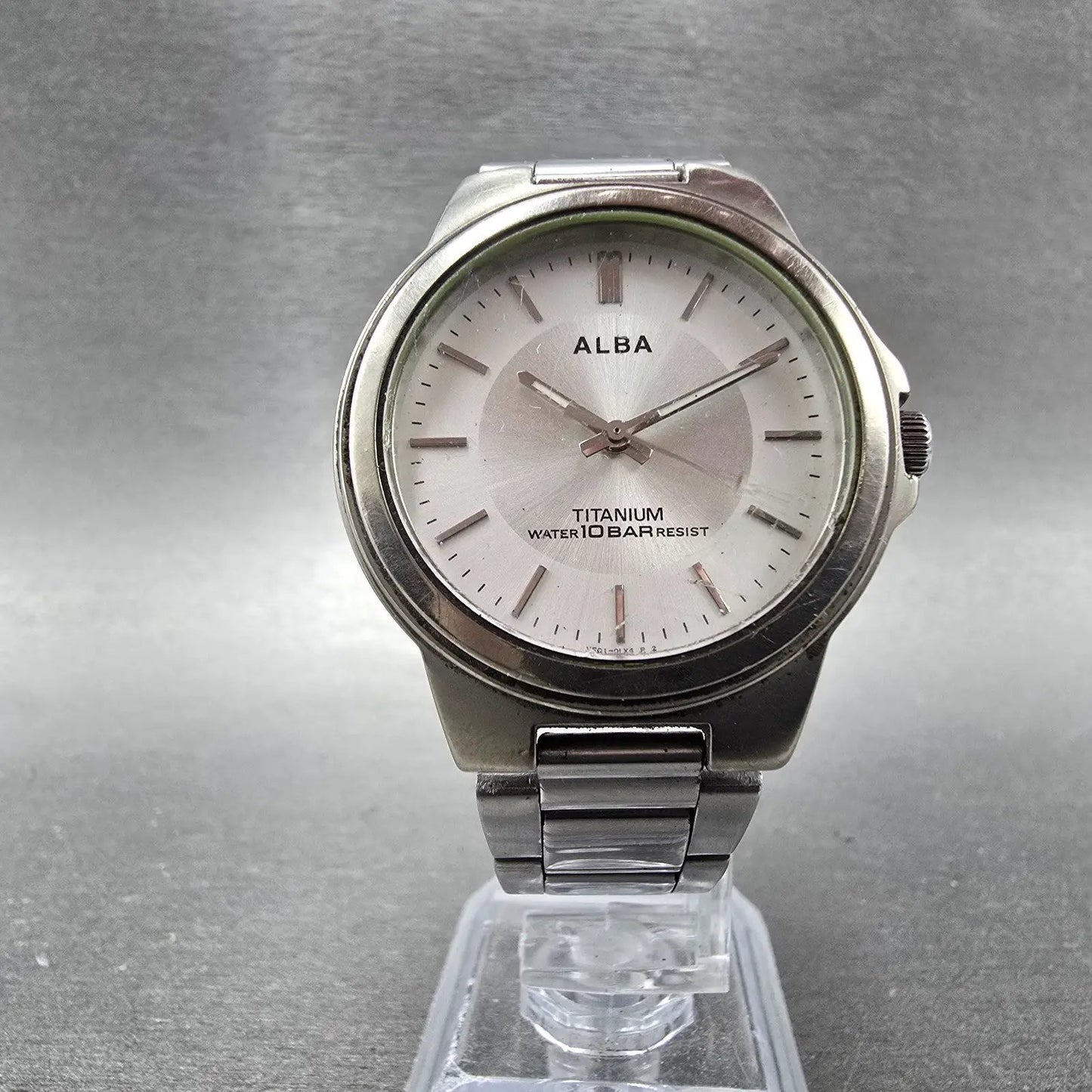 Seiko Alba Titanium Watch Men 35mm Silver Dial Silver Tone V501-0DN0 New Batt JN5
