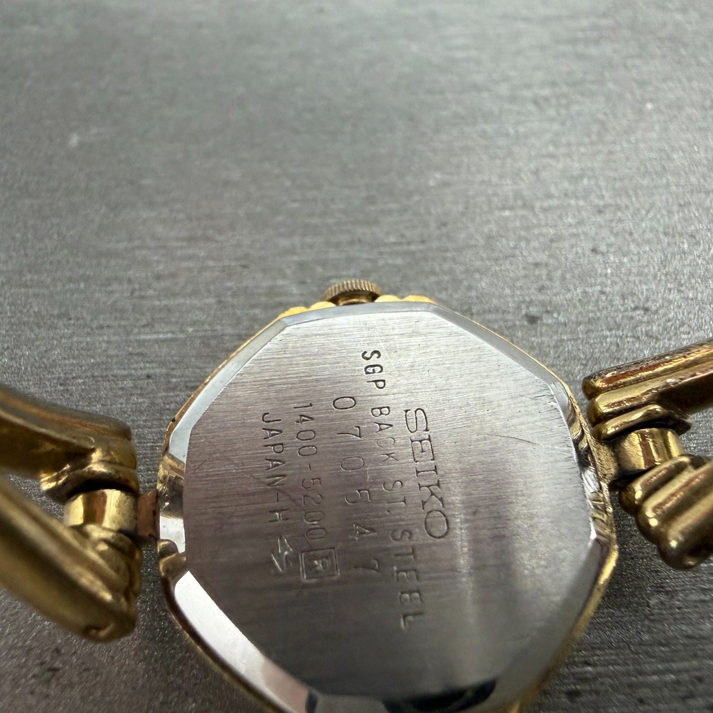 Seiko Watch Women 20mm Champagne Dial Gold Tone Octagon 1400-5200 New Battery9