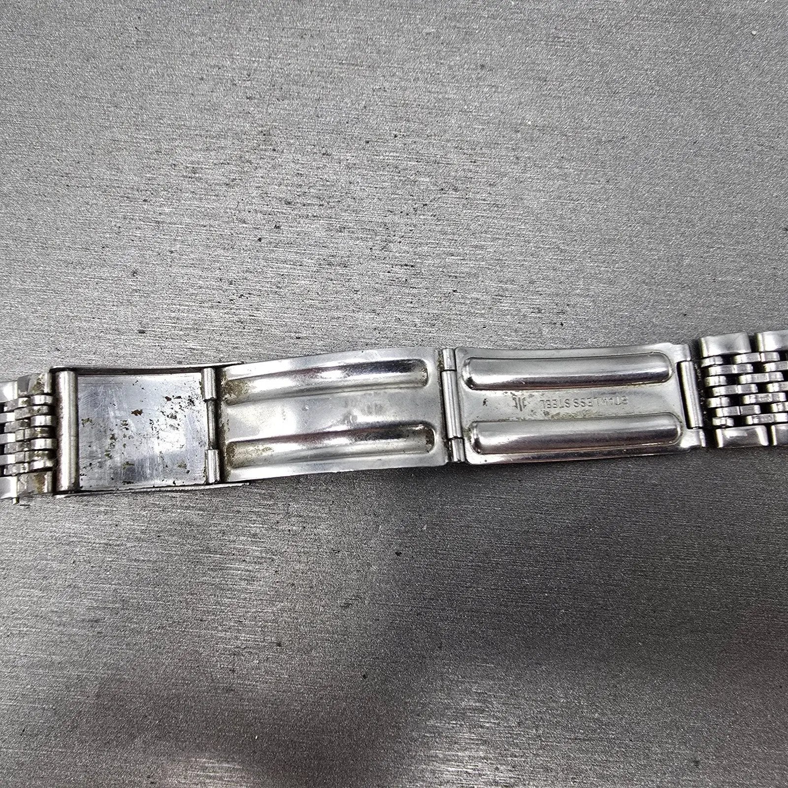 Seiko Beads Of Rice Bracelet 19mm Stainless Steel Silver Tone Tri Folding ClaspK15