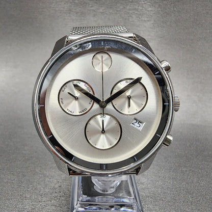 Movado Bold Chronograph Watch Men 44mm Silver Dial Steel Daydate Round New batt0