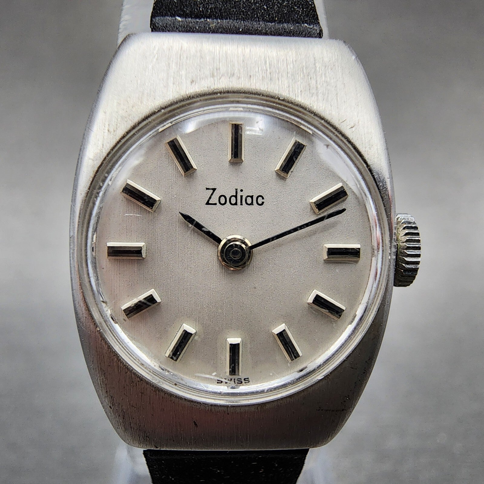 VTG Zodiac Watch Women 19mm Silver Dial Gold Plated Manual Wind Runs1